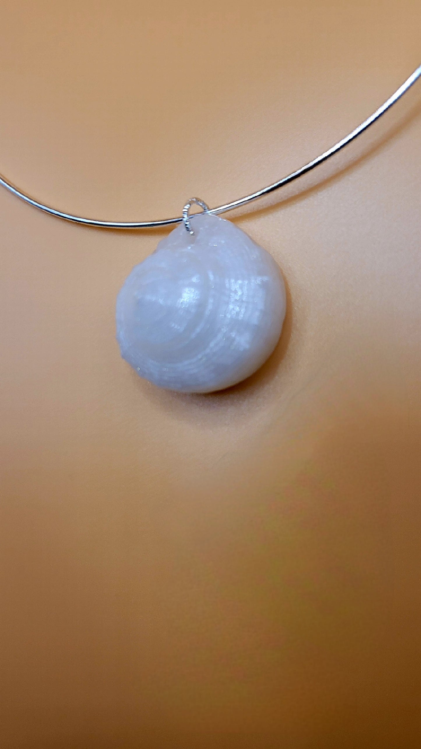 Perl White Pendant